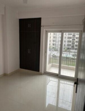 Room in 2 BHK Apartment at Stellar Mi Citihomes, Omicron Iii Greater Noida – for Rent
