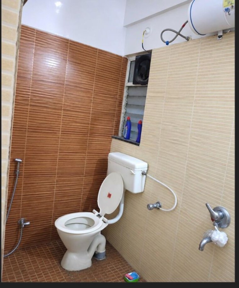 Bathroom, kumar-primavera 2 Bedroom 900 Sq.Ft. Apartment In Wadgaon Sheri Pune 10786388