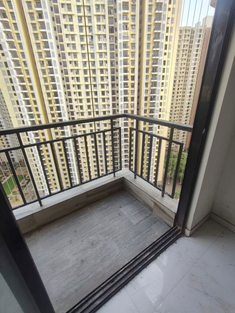 Balcony, runwal-gardens 1 Bedroom 470 Sq.Ft. Apartment In Dombivli East Thane 10786420