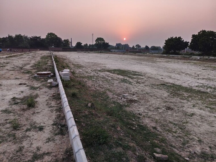 undefined, madar pur  1000 Sq.Ft. Plot In Madar Pur Lucknow 10786423