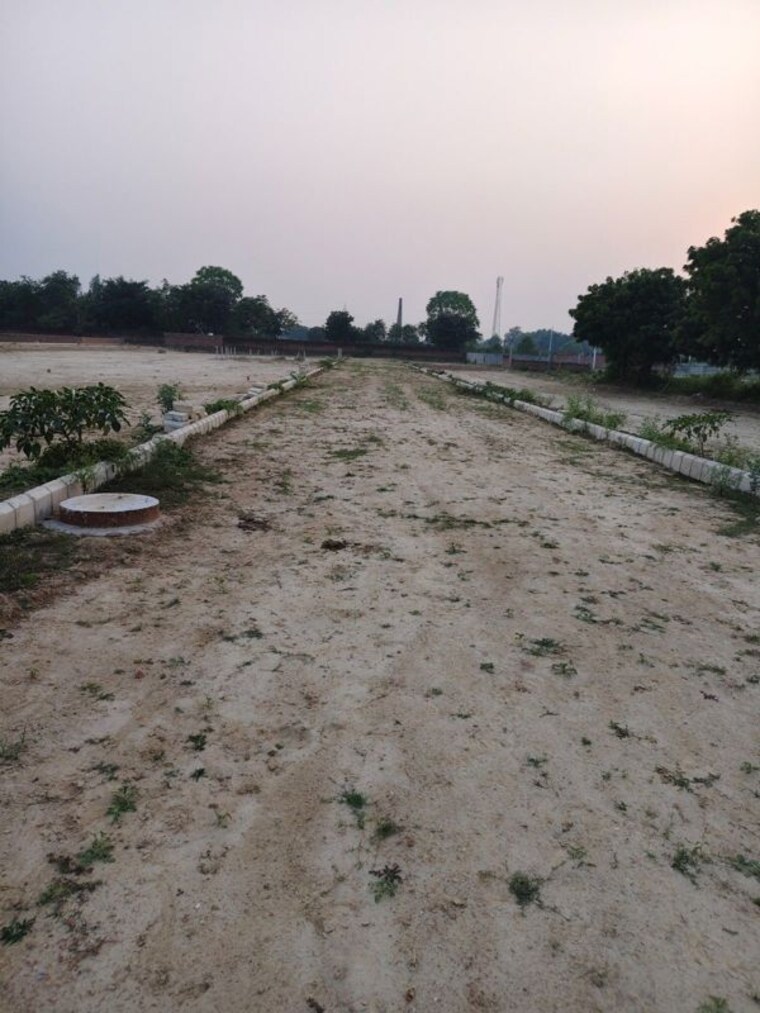 undefined, madar pur  1000 Sq.Ft. Plot In Madar Pur Lucknow 10786423