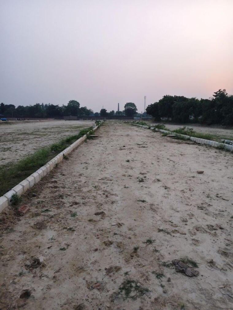 undefined, madar pur  1000 Sq.Ft. Plot In Madar Pur Lucknow 10786423