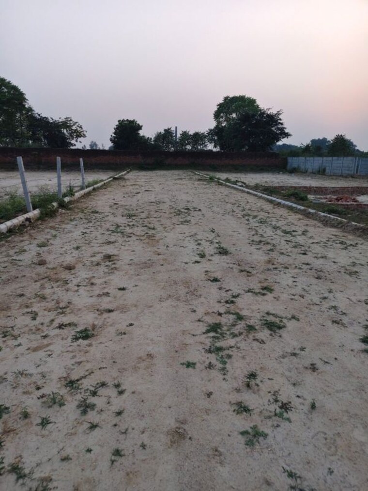 undefined, madar pur  1000 Sq.Ft. Plot In Madar Pur Lucknow 10786423