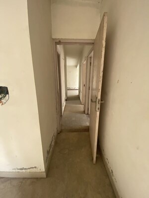 Furnished Amenities in 3 BHK Apartment at Bptp Park Floors I, Sector 77 – for Sale