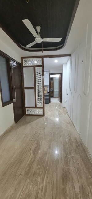 Room in 2 BHK Builder Floor at Kalkaji – for Rent