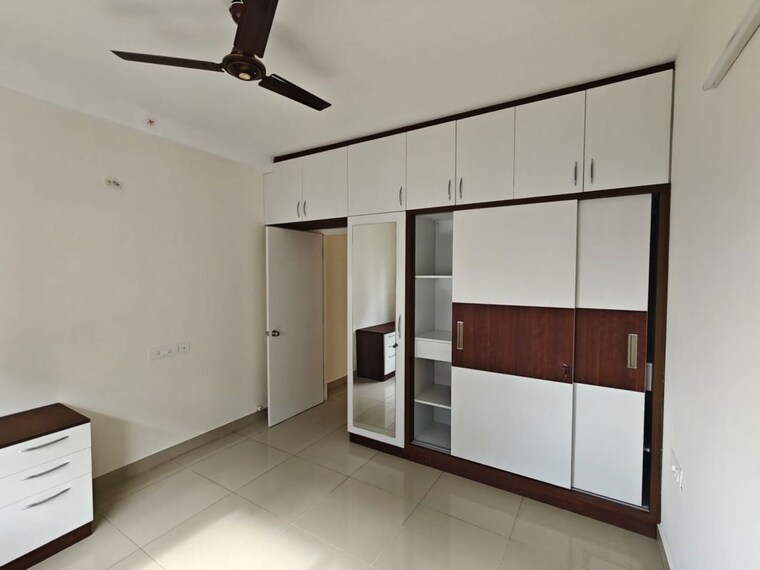 Room, mantri-webcity 3 Bedroom 1445 Sq.Ft. Apartment In Hennur Road Bangalore 10786474