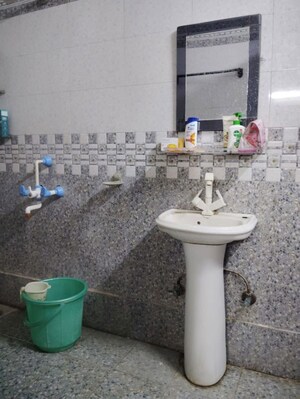 Bathroom in 2 BHK Villa at RWA Apartments Sector 50, Sector 50 – for Rent