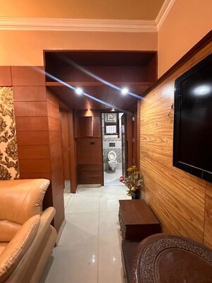 Furnished Amenities in 2 BHK Apartment at Ansal Sushant Apartments, Sushant Lok I – for Rent