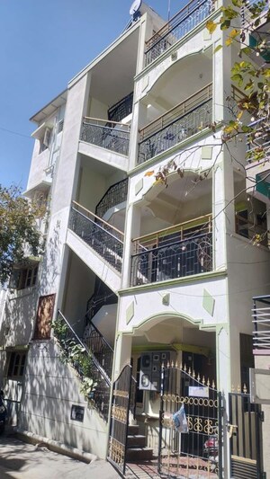 6+ BHK Builder Floor For Sale in Thambuchetty Palya