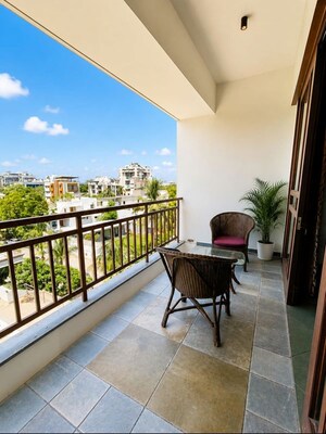 Balcony in 4 BHK Apartment at Vastrapur – for Rent
