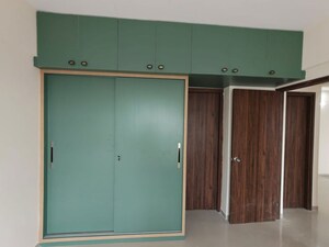 Room in 3 BHK Apartment at Pride Altius, Yeshwanthpur – for Rent