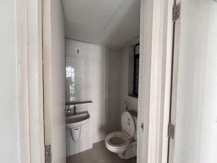 Bathroom, runwal-gardens 1.5 Bedroom 505 Sq.Ft. Apartment In Dombivli East Thane 10786681