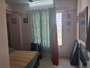 Room in 2 BHK Apartment at Cosmos Lounge, Manpada – for Sale