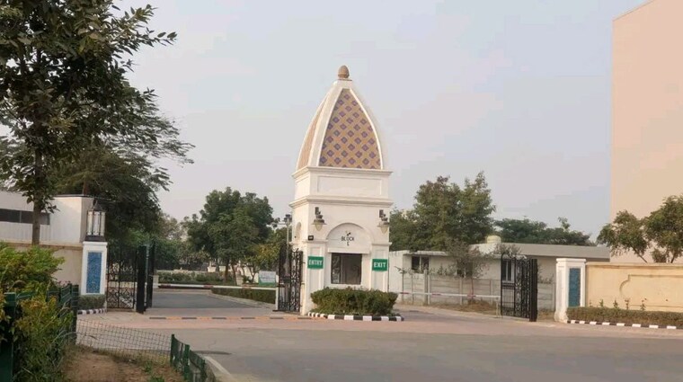 Exterior View, dlf-garden-city-independent-floors 4 Bedroom 2400 Sq.Ft. Independent House In Sector 92 Gurgaon 10786663