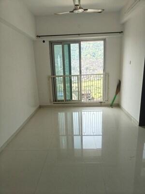 2 BHK Apartment For Rent in Mayfair The View, Vikhroli West