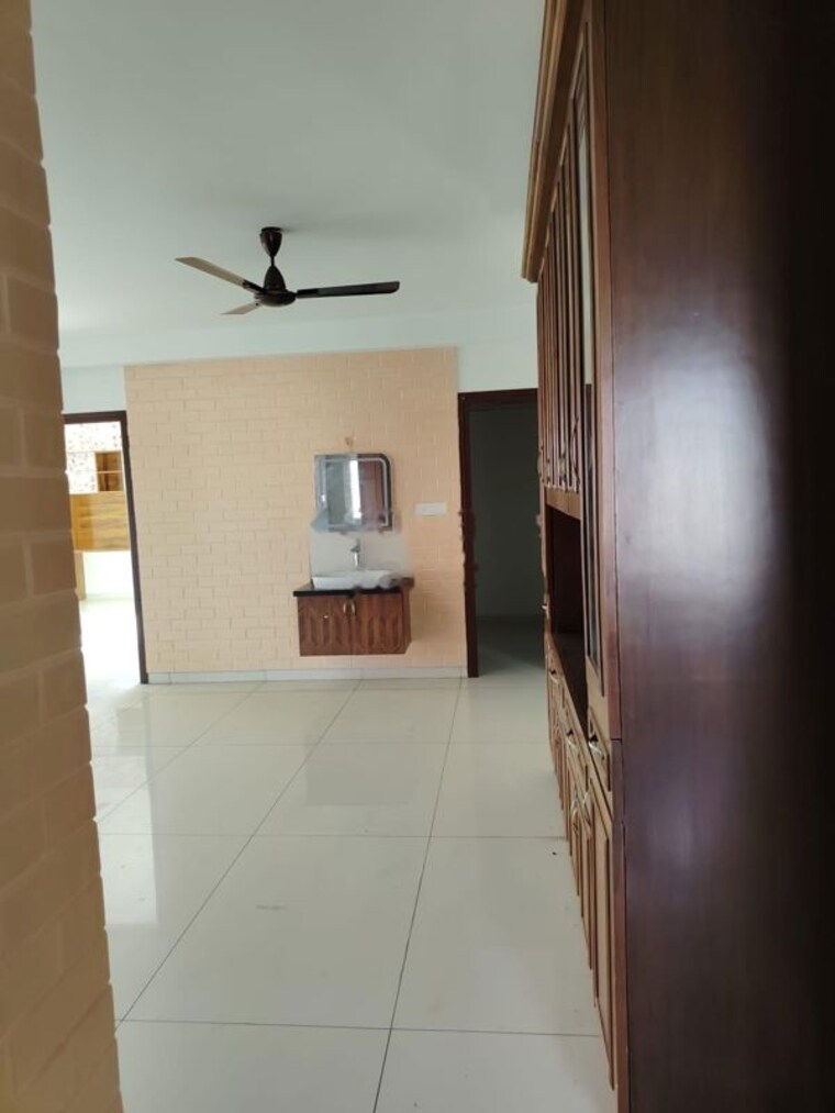 Bathroom, aparna-luxor-park 3.5 Bedroom 1995 Sq.Ft. Apartment In Kondapur Hyderabad 10786714