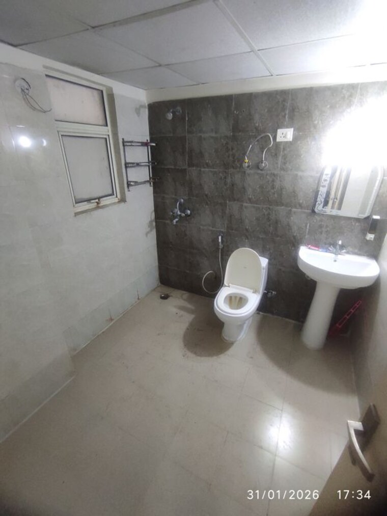 Bathroom, mittal-rajnagar-residency 4 Bedroom 2180 Sq.Ft. Apartment In Raj Nagar Extension Ghaziabad 10660832