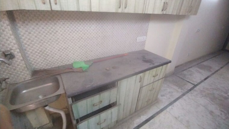 Bathroom, east of kailash 3 Bedroom 1800 Sq.Ft. Builder Floor In East Of Kailash Delhi 10786751