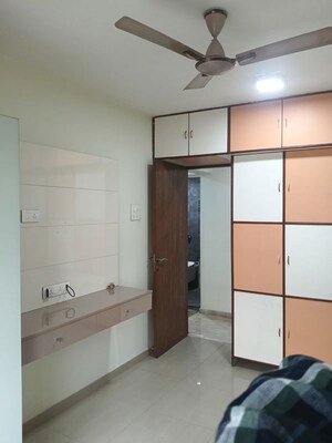 Room in 3 BHK Apartment at Shrishti Synchronicity, Chandivali – for Rent