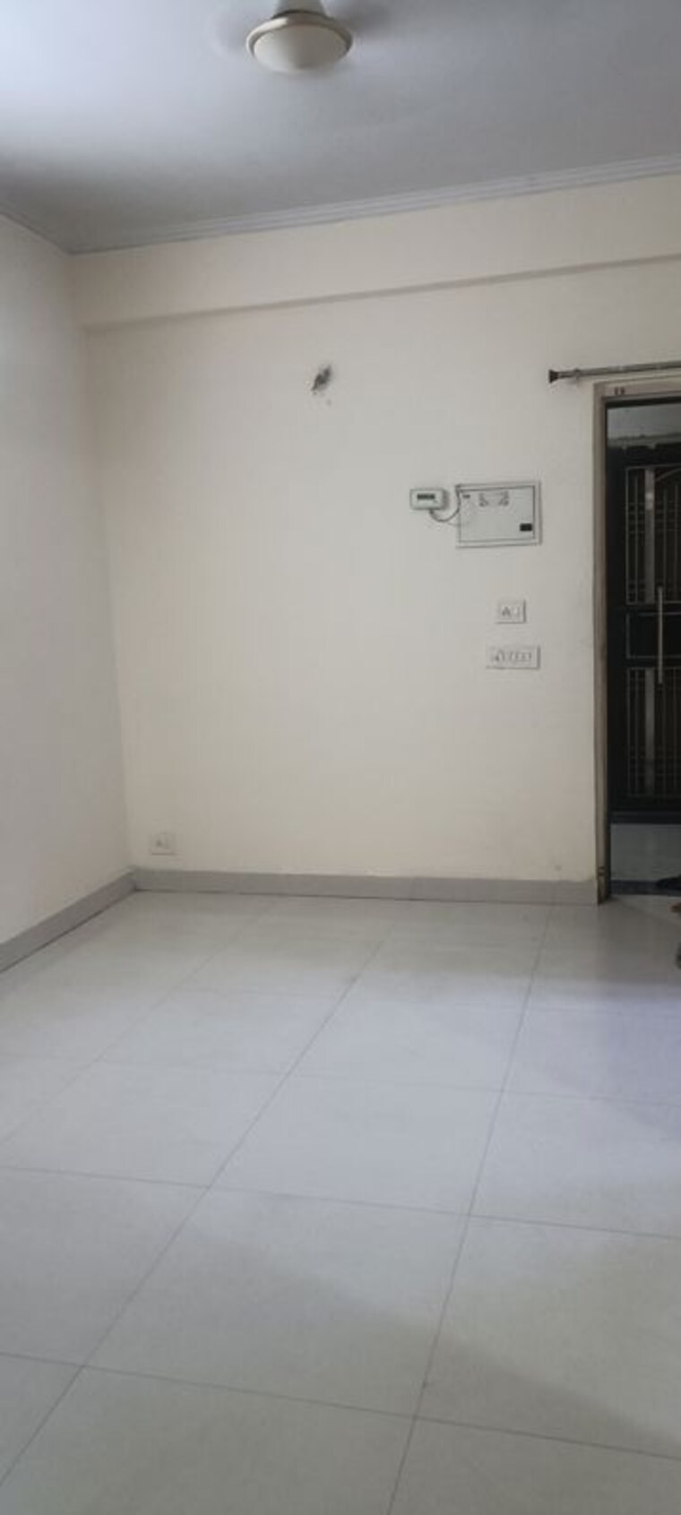 Room, maxblis-grand-kingston 1 Bedroom 615 Sq.Ft. Apartment In Sector 75 Noida 10786769