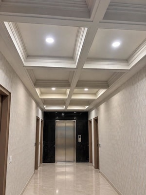 Building Lobby in Studio Builder Floor at Sector 47 – for Rent