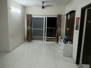 Room in 3 BHK Apartment at Shriram Blue, Kr Puram – for Rent