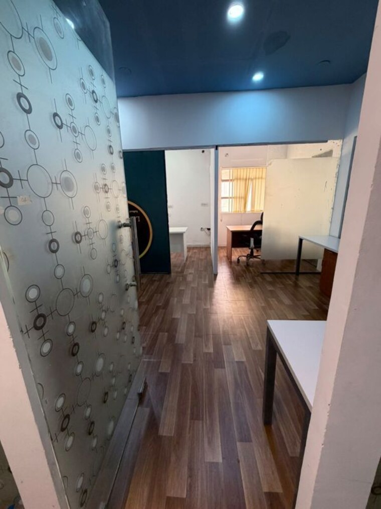 Kitchen, sector 63 Commercial Office Space 800 Sq.Ft. In Sector 63 Noida 10786815
