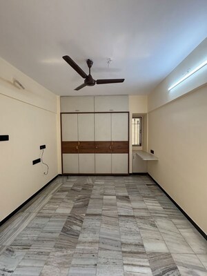 Room in 2 BHK Apartment at Hyde Park Galaxy, Manpada – for Rent