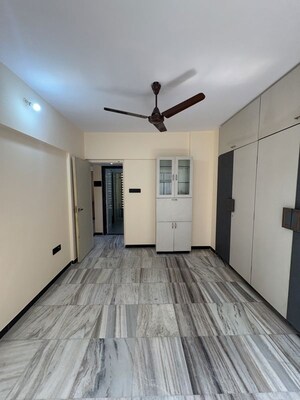 Room in 2 BHK Apartment at Hyde Park Galaxy, Manpada – for Rent