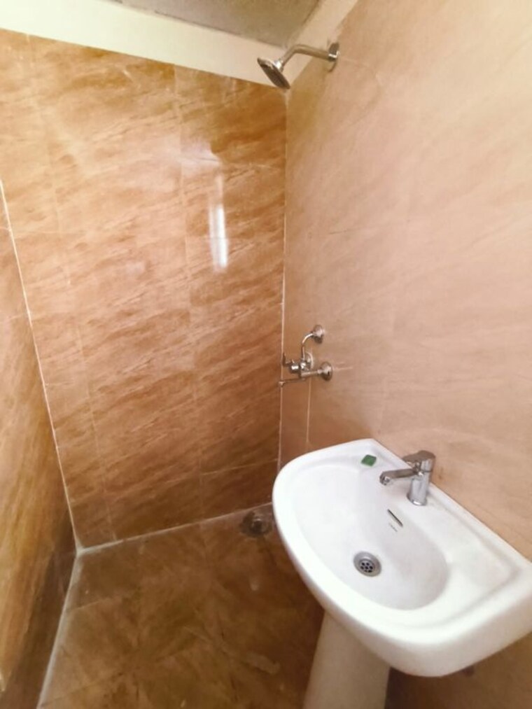 Bathroom, scc-sapphire 3.5 Bedroom 1795 Sq.Ft. Apartment In Raj Nagar Extension Ghaziabad 10786856