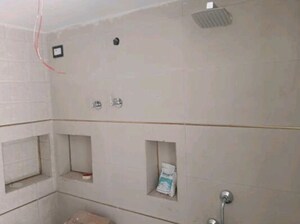 Bathroom in 1 BHK Apartment at Arun Vihar Sector 37, Sector 37 – for Rent