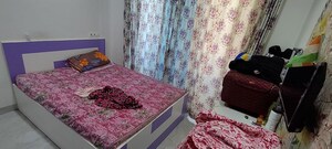 Bedroom in 2 BHK Apartment at Platinum Tower 7, Andheri West – for Rent