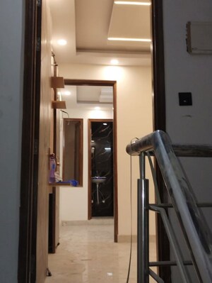 2 BHK Builder Floor For Rent in Govindpuri