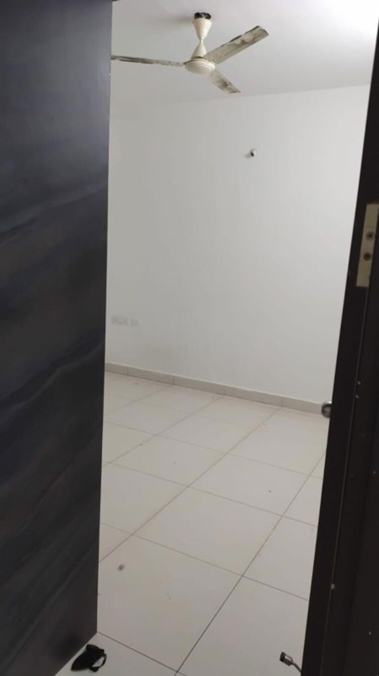 Balcony, rainbow-vistas 3 Bedroom 1800 Sq.Ft. Apartment In Hi Tech City Hyderabad 10786895