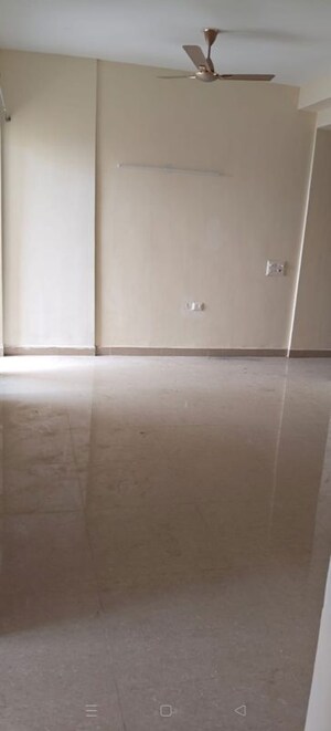 Room in 3 BHK Apartment at Sikka Kimaantra Greens, Sector 79 – for Rent