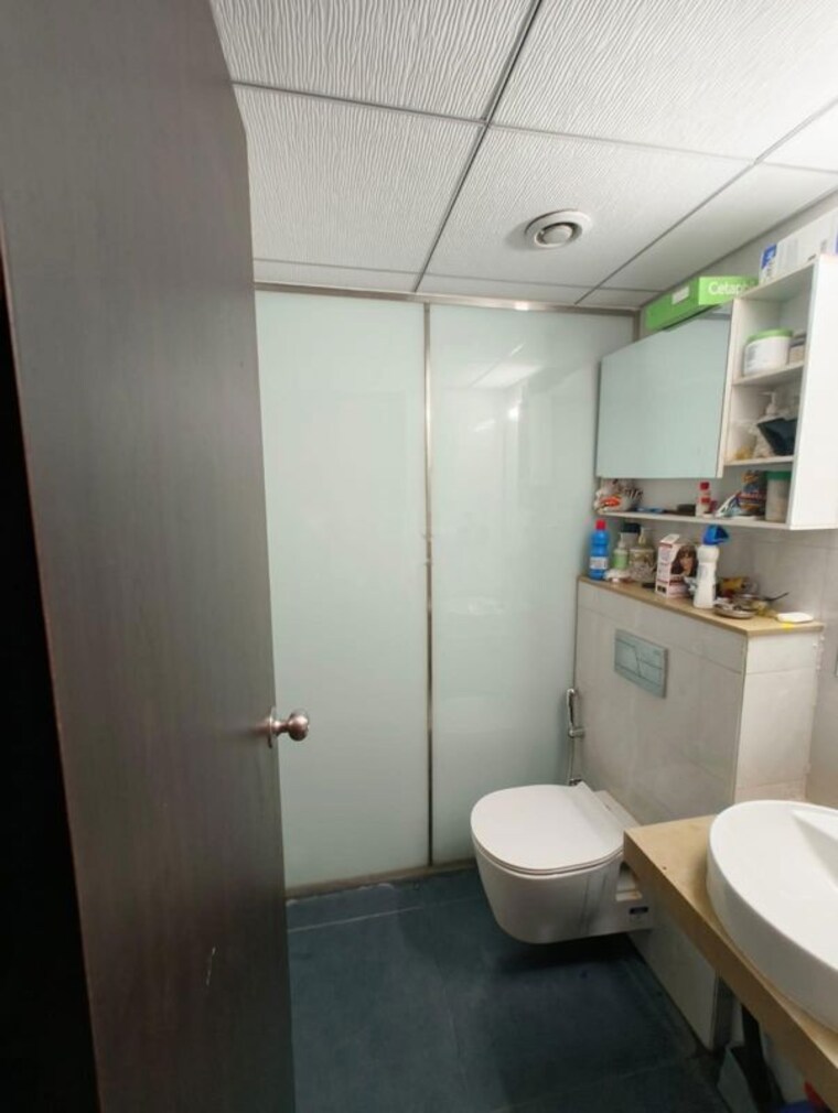 Bathroom, mahindra-vicino 1 Bedroom 394 Sq.Ft. Apartment In Andheri East Mumbai 10786917