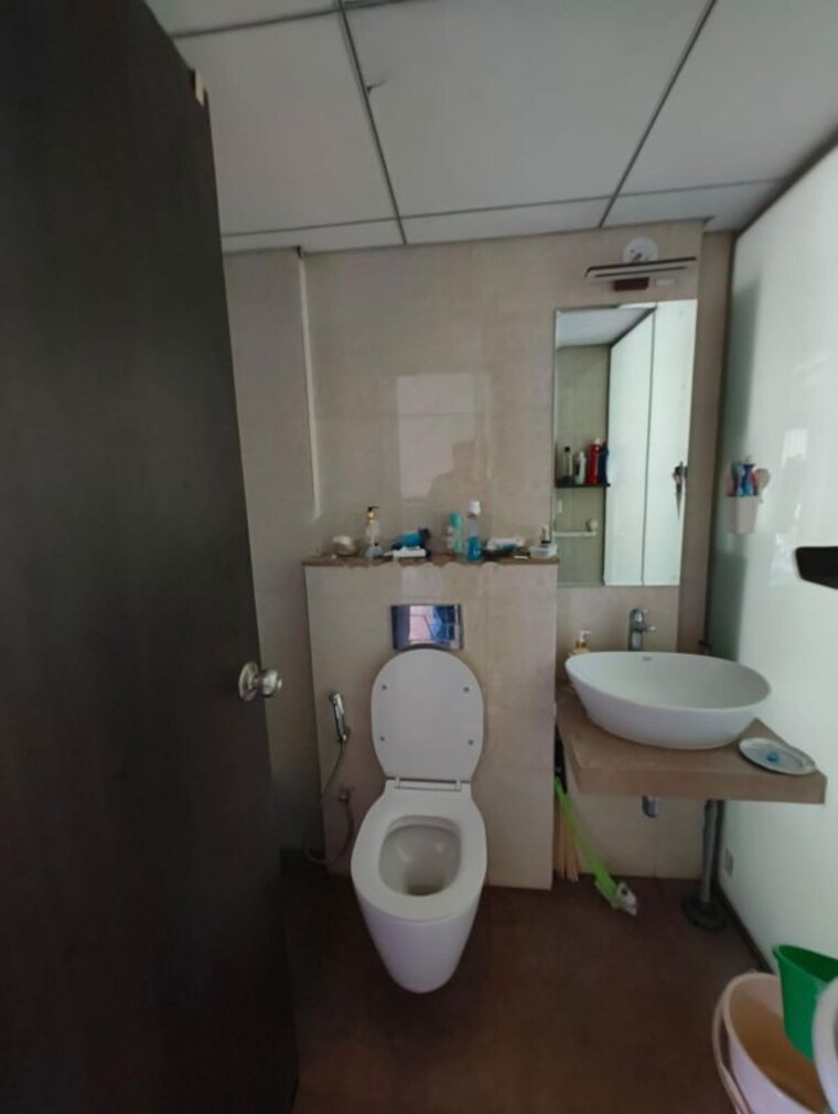 Bathroom, mahindra-vicino 1 Bedroom 394 Sq.Ft. Apartment In Andheri East Mumbai 10786917