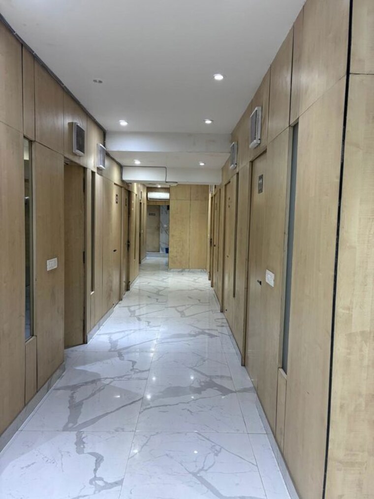 Lobby, shakti khand iii Commercial Office Space in IT/SEZ 200 Sq.Mt. In Shakti Khand Iii Ghaziabad 10786826