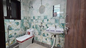 Bathroom in 1 BHK Builder Floor at Saket – for Rent