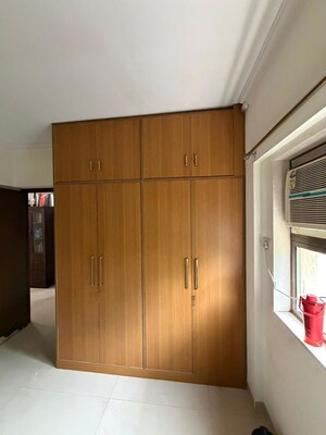 Room in 3 BHK Apartment at Everest Height, Chandivali – for Rent