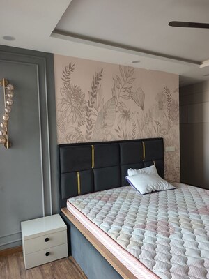 Bedroom in 3.5 BHK Apartment at Rishita Manhattan, Gomti Nagar – for Rent