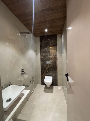 Attached Bathroom in 2.5 BHK Apartment at Sector 8 Pushpak Nagar – for Sale
