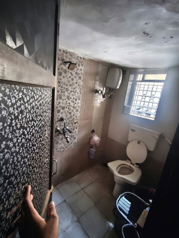 Bathroom, sai-krupa-apartment-sector-11 1 Bedroom 650 Sq.Ft. Apartment In Vashi Sector 11 Navi Mumbai 10787016
