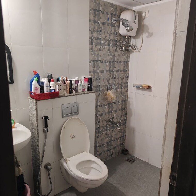 Bathroom, lodha-palava-aurora-b-and-c 3 Bedroom 821 Sq.Ft. Apartment In Dombivli East Thane 10786939