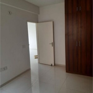 Room in 4 BHK Apartment at Bestech Park View Spa Next, Sector 67 – for Rent