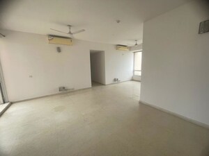 Room in 3.5 BHK Apartment at Unitech Fresco, Sector 50 – for Rent