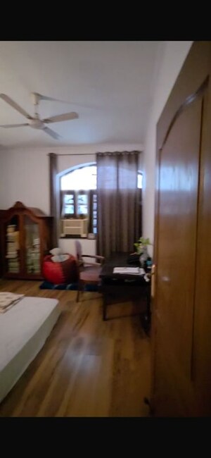 Living Room in 6+ BHK Independent House at Sector 39 – for Sale