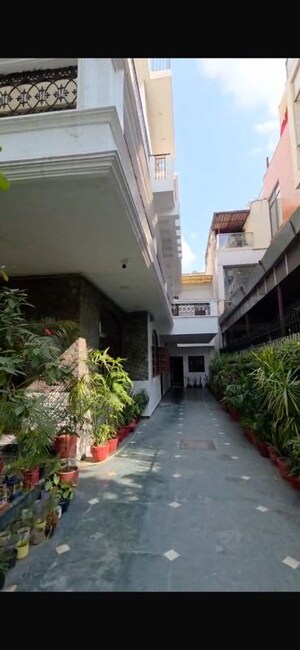 6+ BHK Independent House For Sale in Sector 39