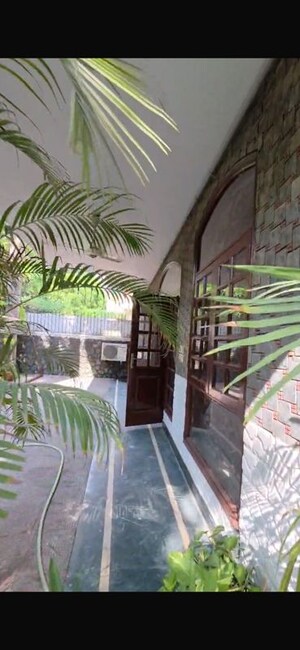 Balcony in 6+ BHK Independent House at Sector 39 – for Sale
