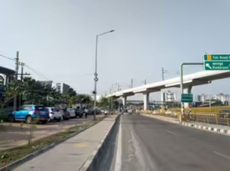 Nearby, sector 27c Commercial Office Space 1000 Sq.Ft. In Sector 27c Faridabad 10786765